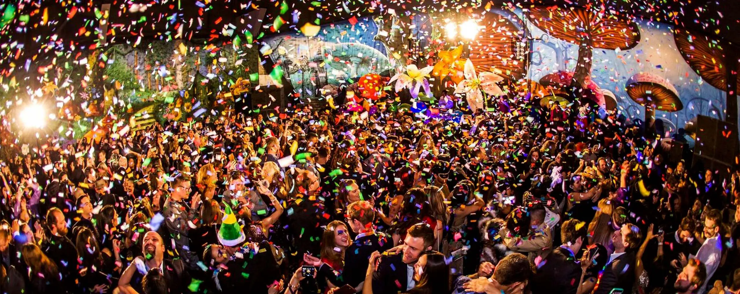 San Francisco Event Venue, Palace of Fine Arts, Interior, Event, New Year's Eve, Crowd, Night, Confetti