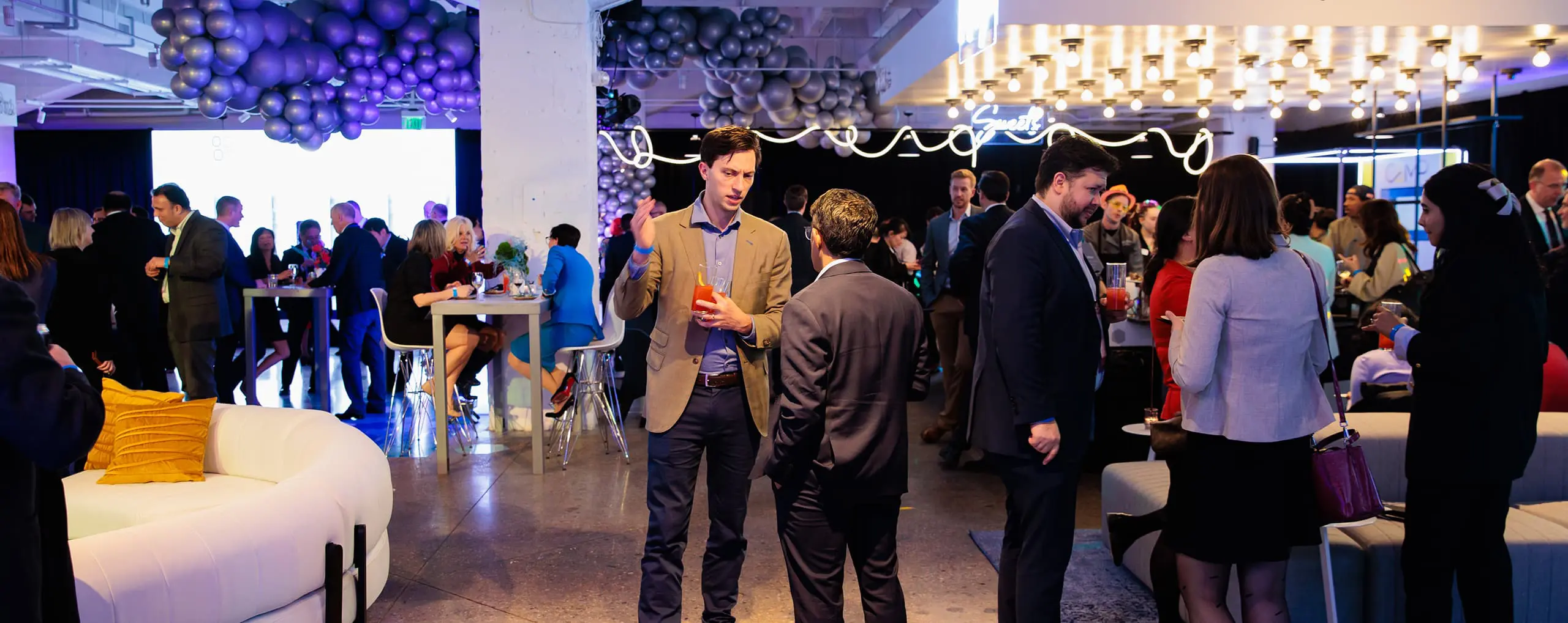 Denver event venue<br />
interior<br />
Event<br />
Night<br />
People<br />
Corporate Event